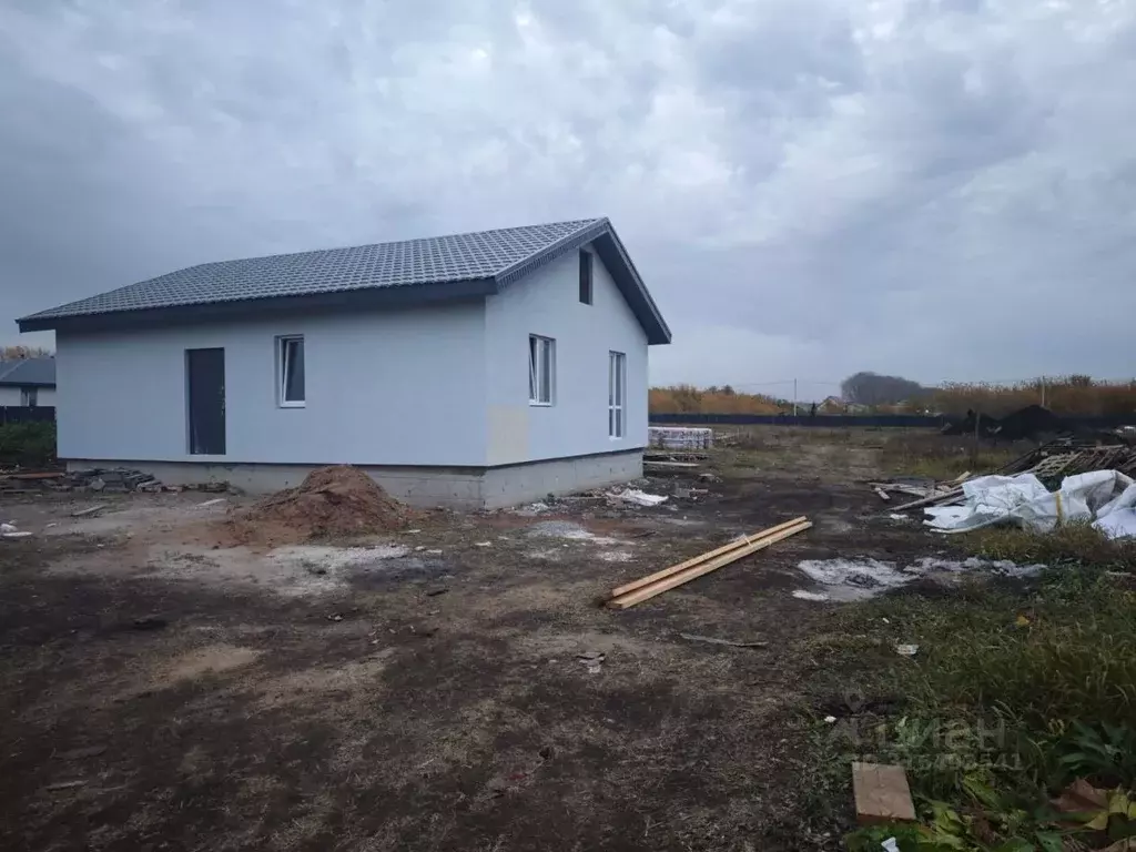 Дом в Башкортостан, Уфимский район, Дмитриевский сельсовет, д. ... - Фото 1