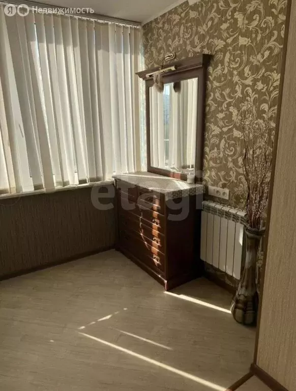 3-комнатная квартира: Евпатория, улица Чапаева, 79 (66.1 м) - Фото 1