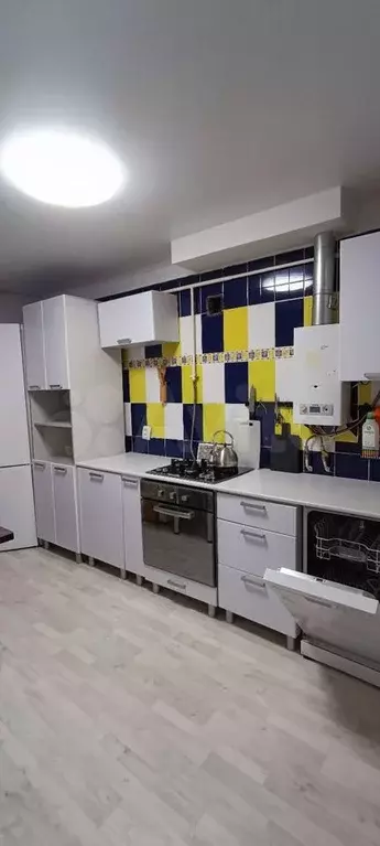 2-к. квартира, 60 м, 6/6 эт. - Фото 0