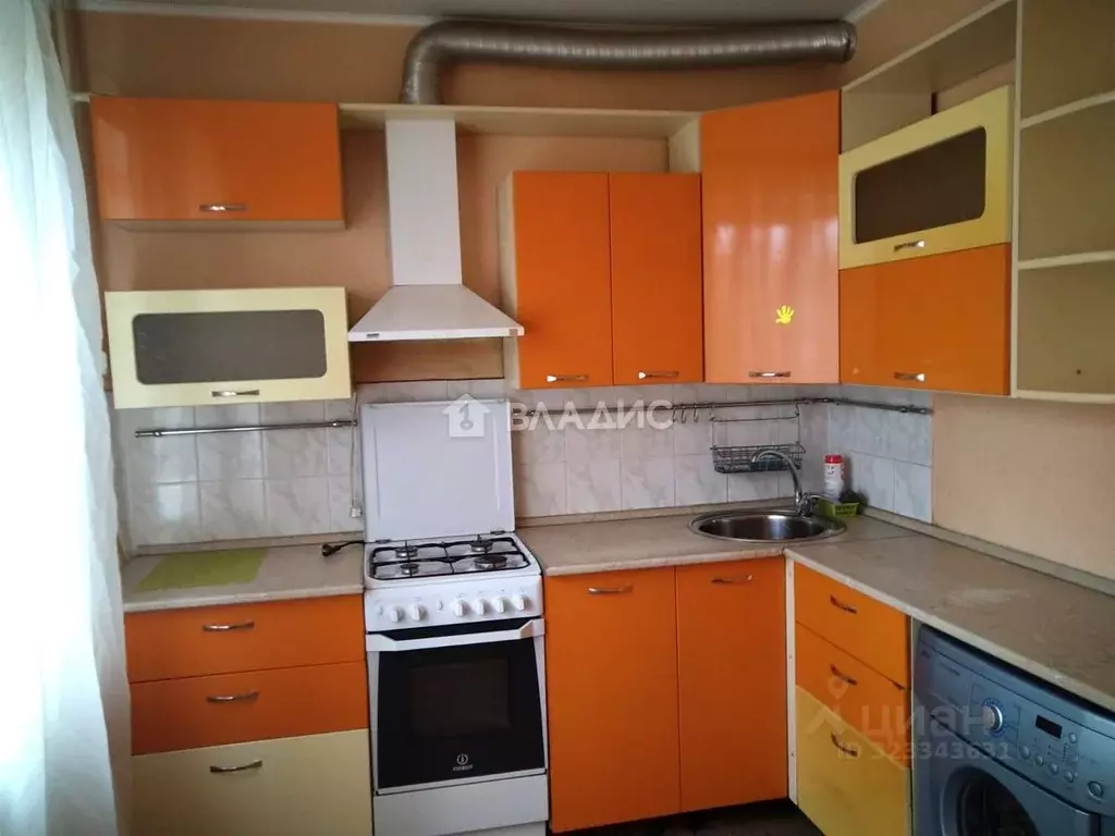 1-к кв. Саратовская область, Балаково Трнавская ул., 4 (37.0 м) - Фото 2