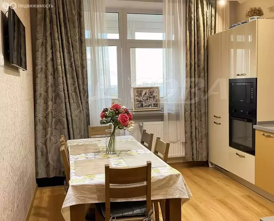 2-комнатная квартира: Тюмень, улица Малыгина, 90 (82 м) - Фото 2