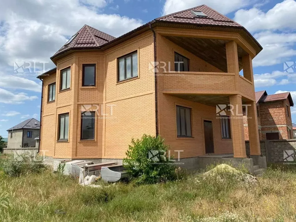 Дом в Дагестан, Махачкала ул. Али Омарова, 16 (300 м) - Фото 0