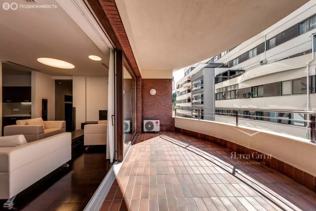 2-комнатная квартира: Ялта, Парковый проезд, 6А (98 м) - Фото 2