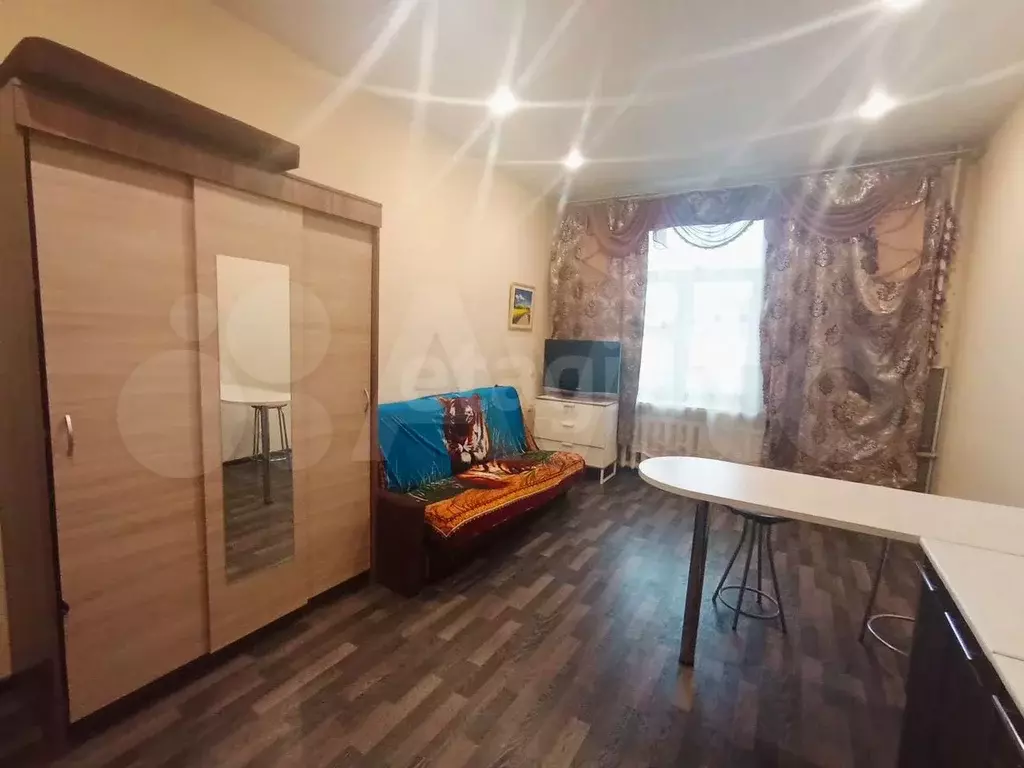 Комната 17 м в 9-к., 5/5 эт. - Фото 0