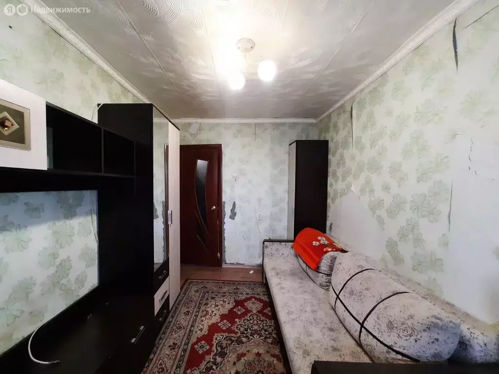 2-комнатная квартира: Верхняя Салда, улица Карла Либкнехта, 18 (23.6 ... - Фото 2