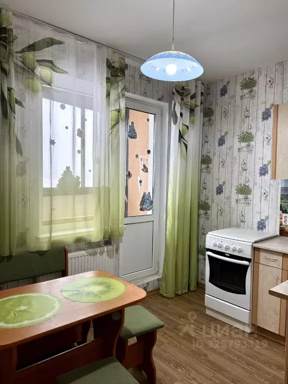 2-к кв. Санкт-Петербург ул. Маршала Казакова, 50к1 (56.0 м) - Фото 1