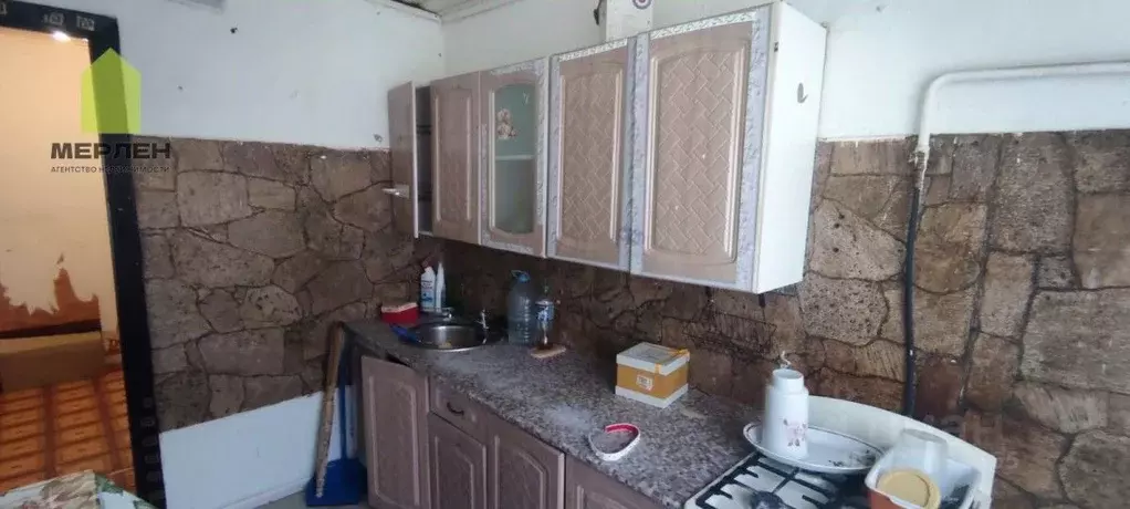 2-к кв. Калужская область, Сухиничи ул. Дзержинского, 10А (49.6 м) - Фото 2