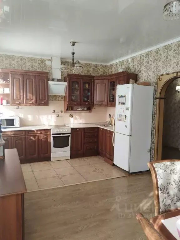Коттедж в Алтайский край, Рубцовск Светлая ул. (180 м) - Фото 0