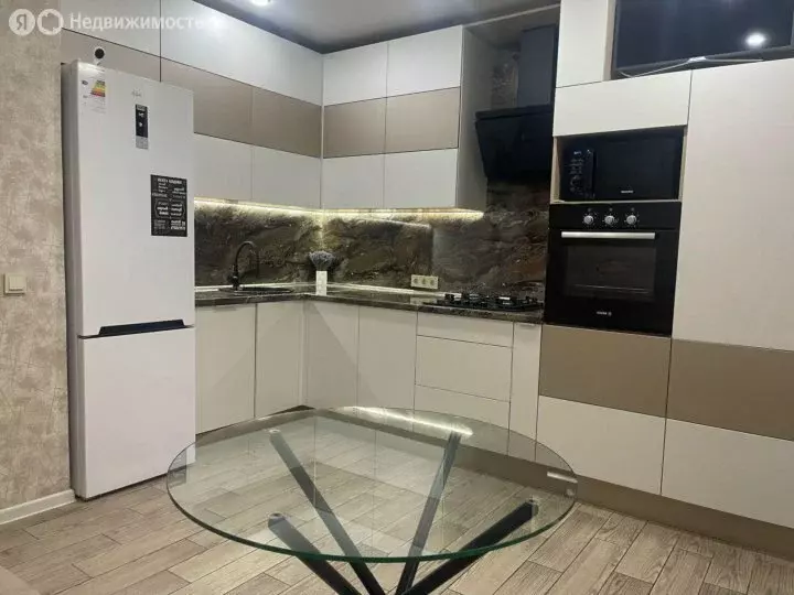 1-комнатная квартира: Краснодар, микрорайон Юбилейный, улица ... - Фото 0