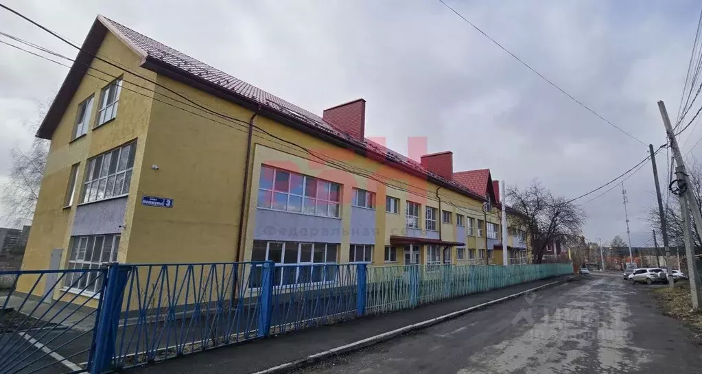Помещение свободного назначения в Свердловская область, Первоуральск ... - Фото 1