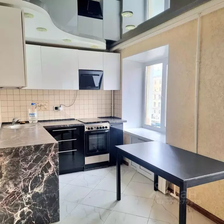 2-к кв. Омская область, Омск просп. Карла Маркса, 31 (42.8 м) - Фото 1