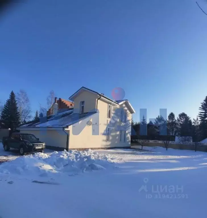 Коттедж в Красноярский край, Красноярск Кедровый пер., 11 (286 м) - Фото 1