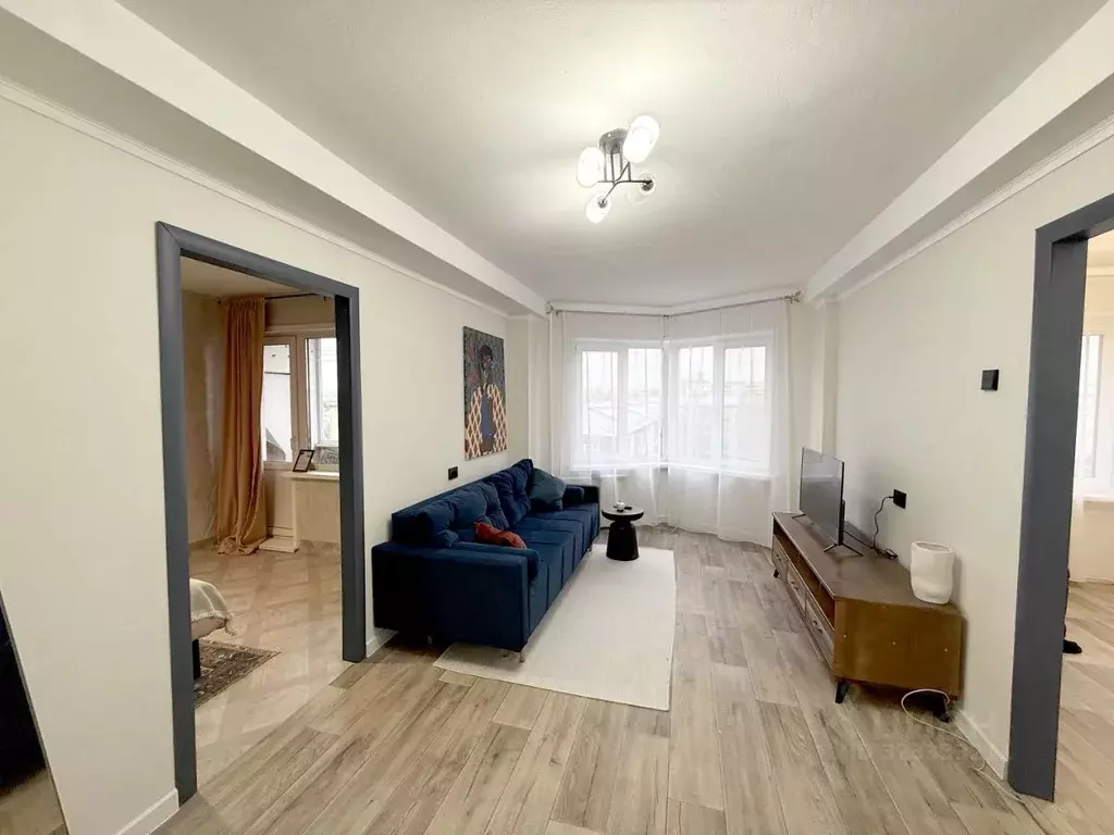 2-к кв. Красноярский край, Красноярск Волгоградская ул., 16 (41.7 м) - Фото 2