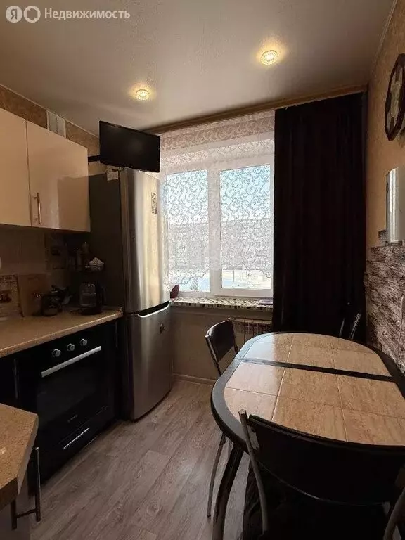 3-комнатная квартира: Братск, жилой район Гидростроитель, Сосновая ... - Фото 1