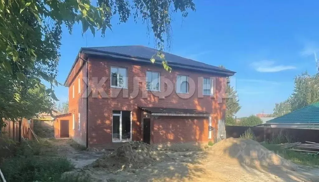 Дом в Новосибирская область, Новосибирск ул. Сурикова (80 м) - Фото 0