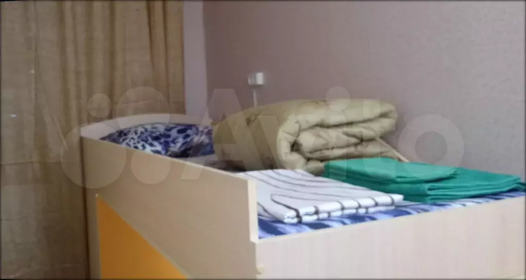 Комната 8 м в 4-к., 1/10 эт. - Фото 0