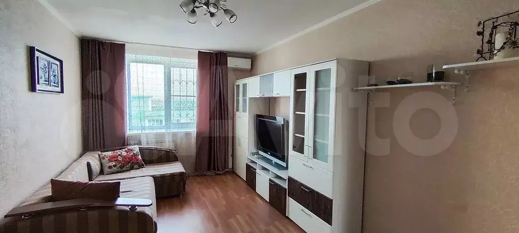 1-к. квартира, 40 м, 10/15 эт. - Фото 1