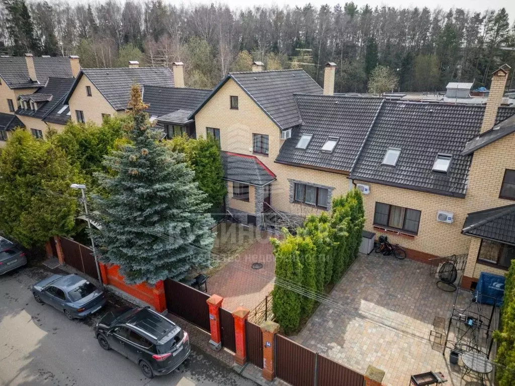 Таунхаус в Москва ул. Армейская, 9к55 (206 м) - Фото 2