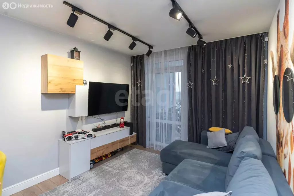 2-комнатная квартира: Тюмень, Родниковая улица, 2 (61.3 м) - Фото 2