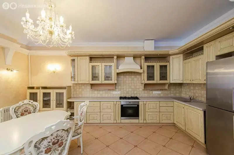 4-комнатная квартира: Брянск, улица Костычева, 68к2 (294.6 м) - Фото 0