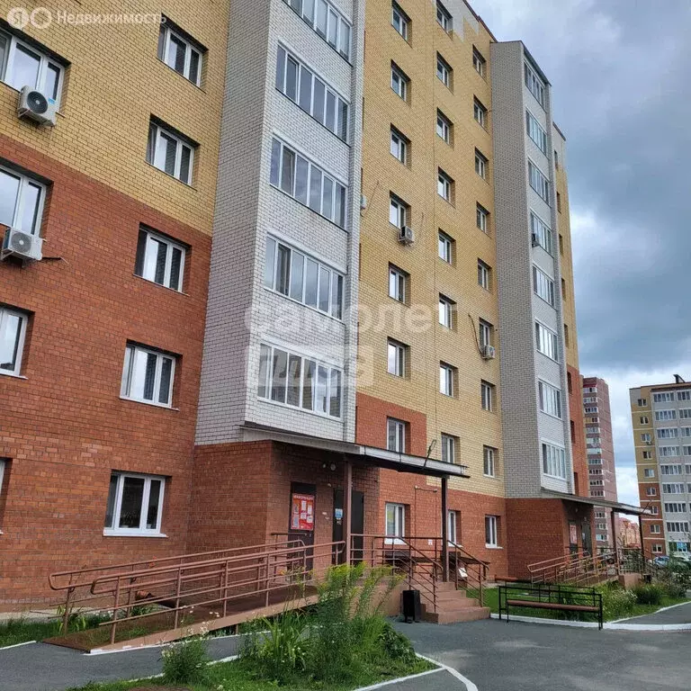 1-комнатная квартира: Тобольск, 15-й микрорайон, 15 (43.3 м) - Фото 0