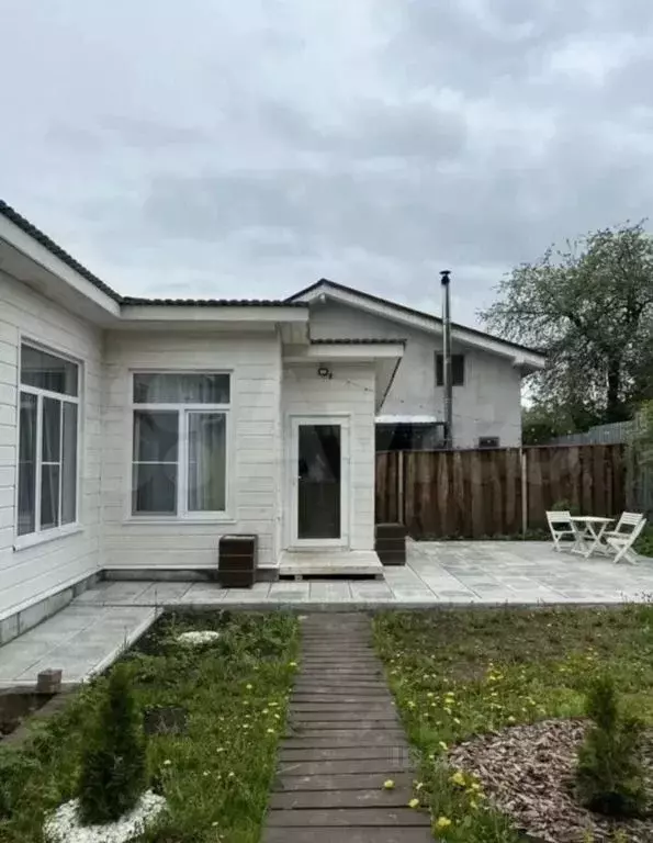 Дом в Калужская область, Таруса ул. Строителей, 12 (46 м) - Фото 1