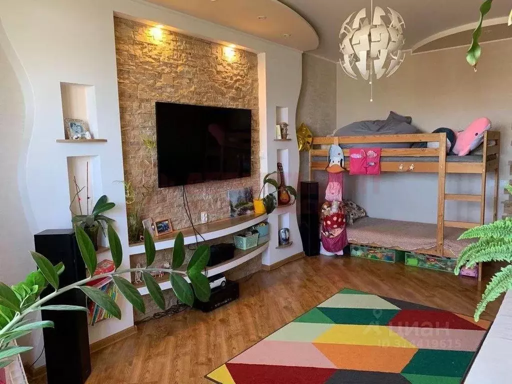 2-к кв. Астраханская область, Астрахань ул. Куликова, 85к1 (57.1 м) - Фото 0