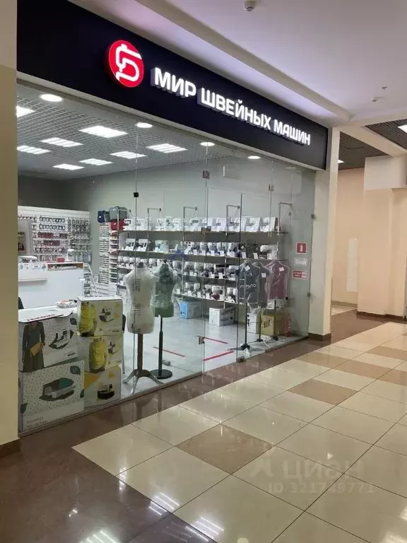 Торговая площадь в Татарстан, Казань Петербургская ул., 9 (52 м) - Фото 1