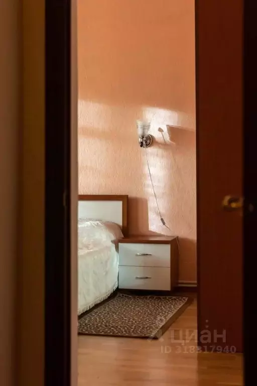 4-к кв. Саха (Якутия), Якутск ул. Петровского, 17/2 (130.0 м) - Фото 1