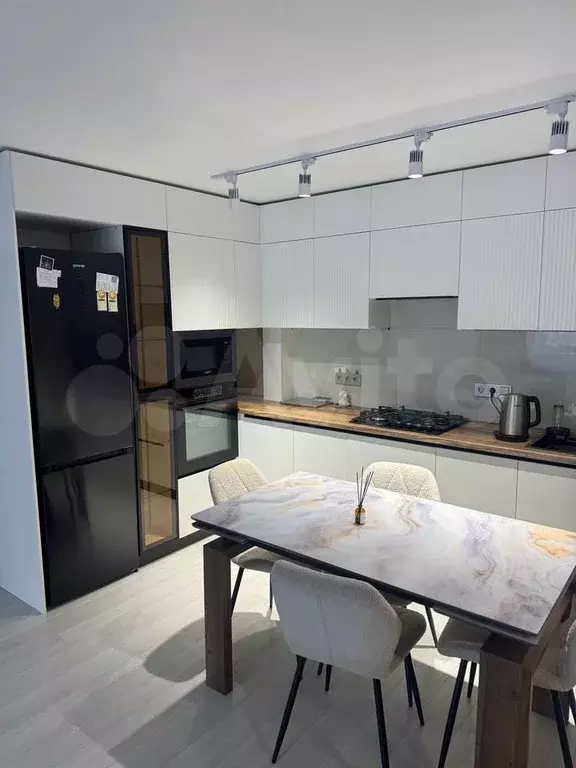 3-к. квартира, 75 м, 1/9 эт. - Фото 1