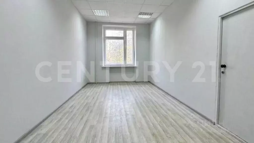 Помещение свободного назначения в Чувашия, Чебоксары ул. ... - Фото 1