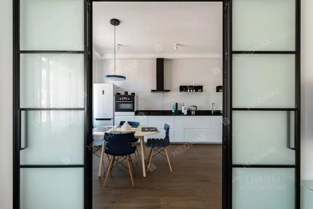 2-к кв. Санкт-Петербург пер. Басков, 2 (81.0 м) - Фото 2