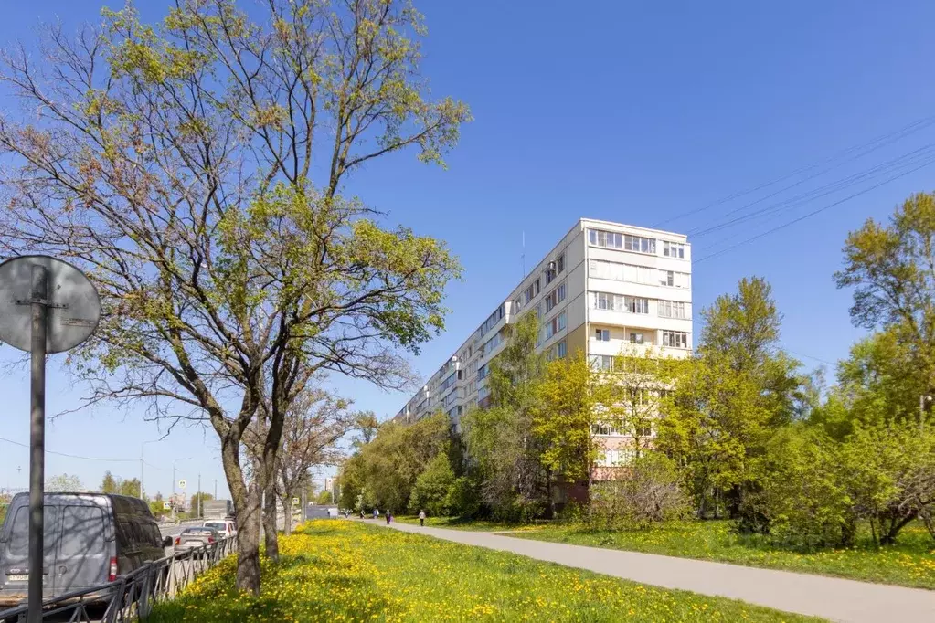 3-к кв. Санкт-Петербург Белградская ул., 34К1 (61.8 м) - Фото 0