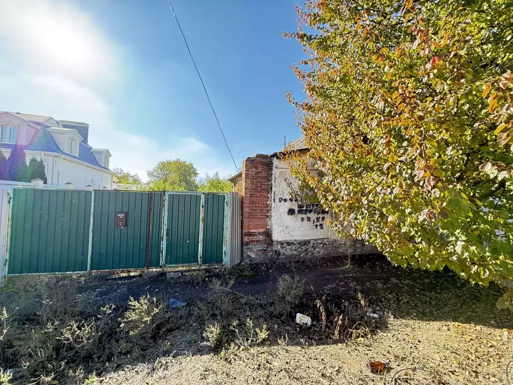 Участок в Ростовская область, Шахты Рабоче-Крестьянская ул. (9.0 сот.) - Фото 0