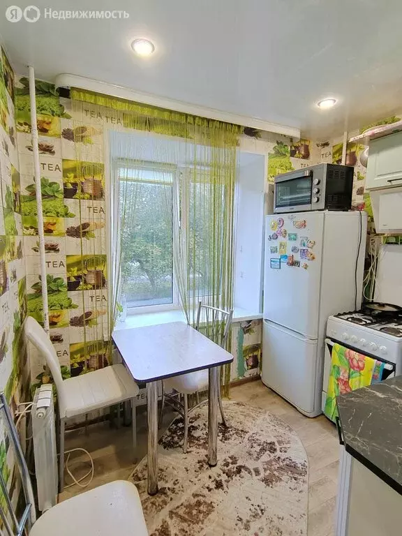 2-комнатная квартира: Лысьва, улица Куйбышева, 2 (43.2 м) - Фото 2