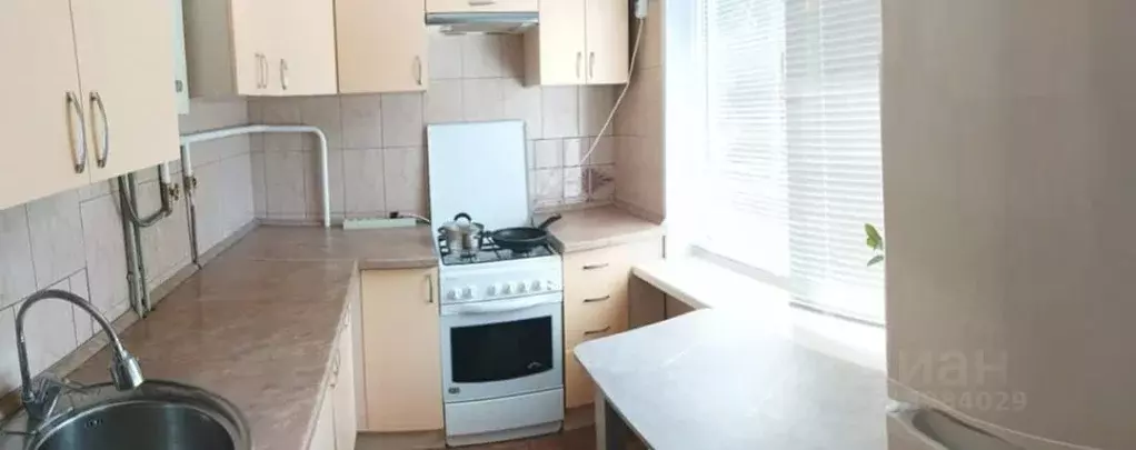 2-к кв. Воронежская область, Воронеж ул. Домостроителей, 27 (45.0 м) - Фото 0