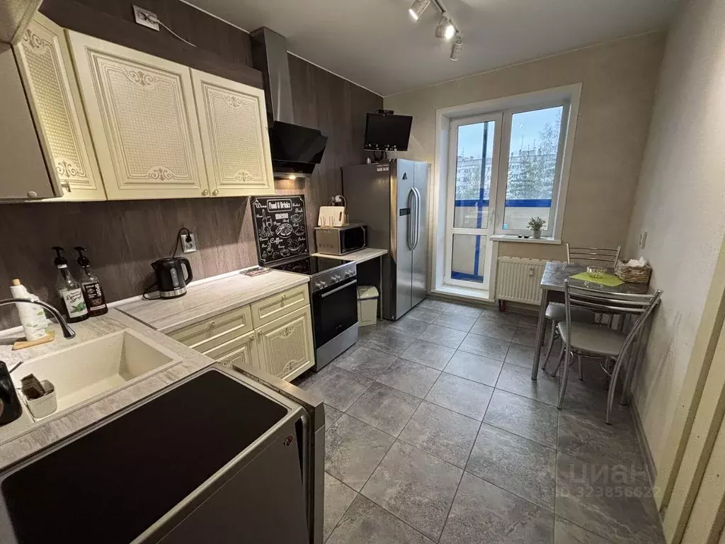 2-к кв. Ленинградская область, Кингисепп ул. Воровского, 50к1 (56.0 м) - Фото 2