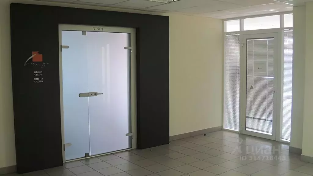 Офис в Свердловская область, Екатеринбург ул. Коминтерна, 16 (162 м) - Фото 0