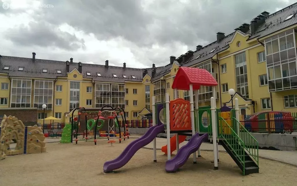 Квартира-студия: Екатеринбург, улица Очеретина, 7 (56.2 м) - Фото 1