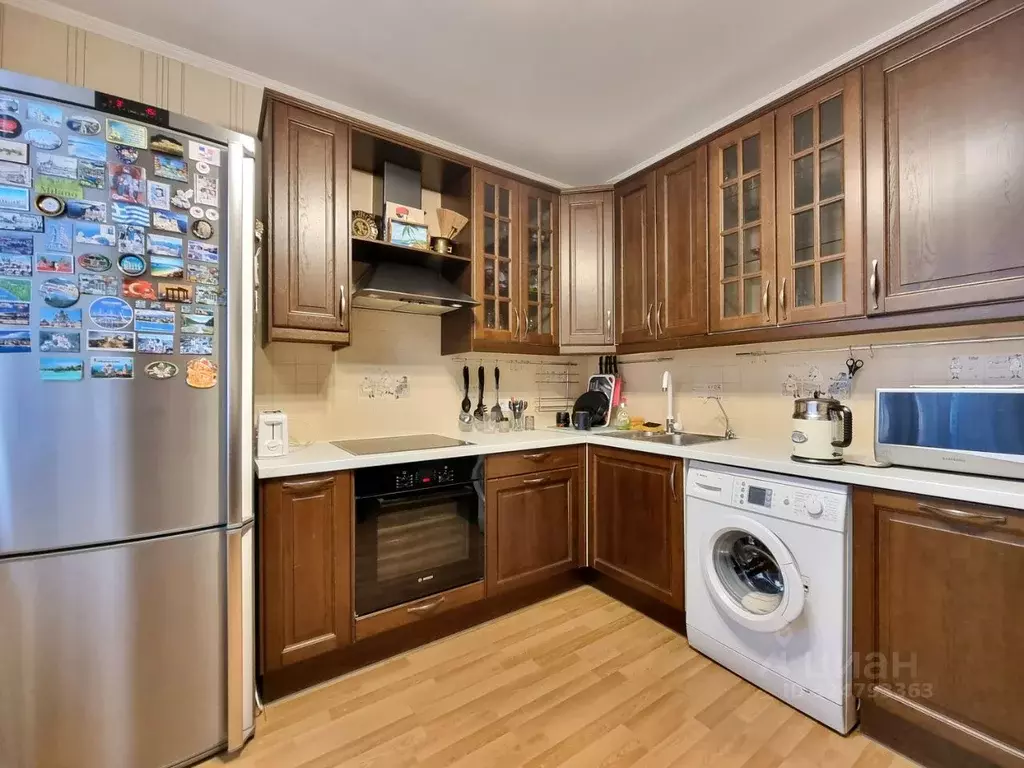 2-к кв. Московская область, Химки Молодежная ул., 70 (58.0 м) - Фото 1