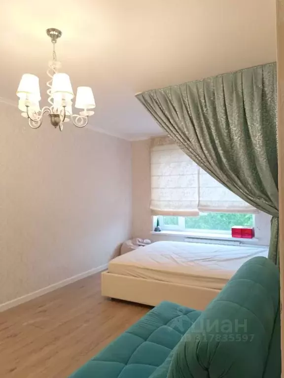 1-к кв. Москва ул. Генерала Антонова, 7К2 (32.9 м) - Фото 0