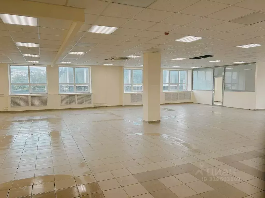 Помещение свободного назначения в Москва ул. Мастеркова, 4 (305 м) - Фото 1