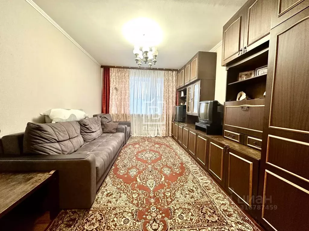 3-к кв. Калужская область, Калуга ул. Маяковского, 47 (67.1 м) - Фото 0