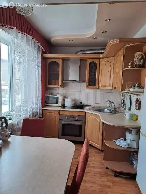 3-комнатная квартира: Улан-Удэ, улица Гольдсобеля, 4 (57.6 м) - Фото 1