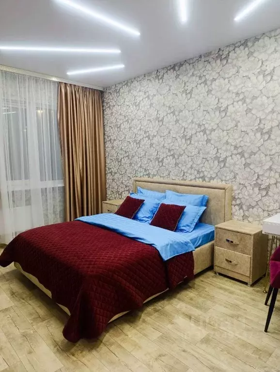2-к кв. Ханты-Мансийский АО, Нефтеюганск 17-й мкр, 1/2 (70.4 м) - Фото 0