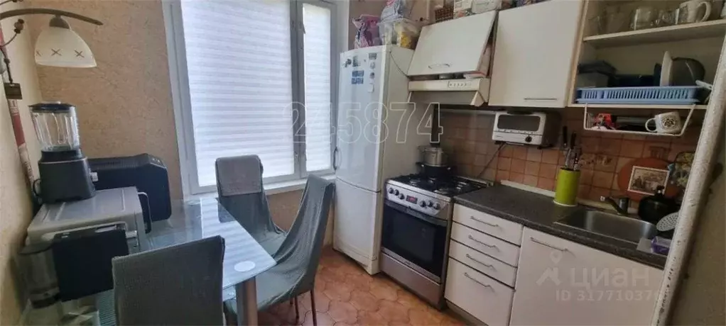 3-к кв. Москва ул. Бажова, 15К1 (62.0 м) - Фото 0