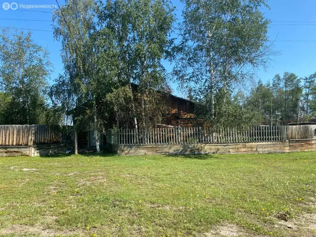 Дом в Республика Саха (Якутия), Горный улус, село Бердигестях (111.7 ... - Фото 0