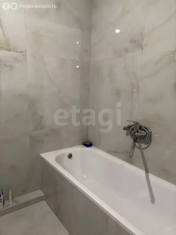 2-комнатная квартира: Владикавказ, улица Академика Шёгрена, 17 (91 м) - Фото 1