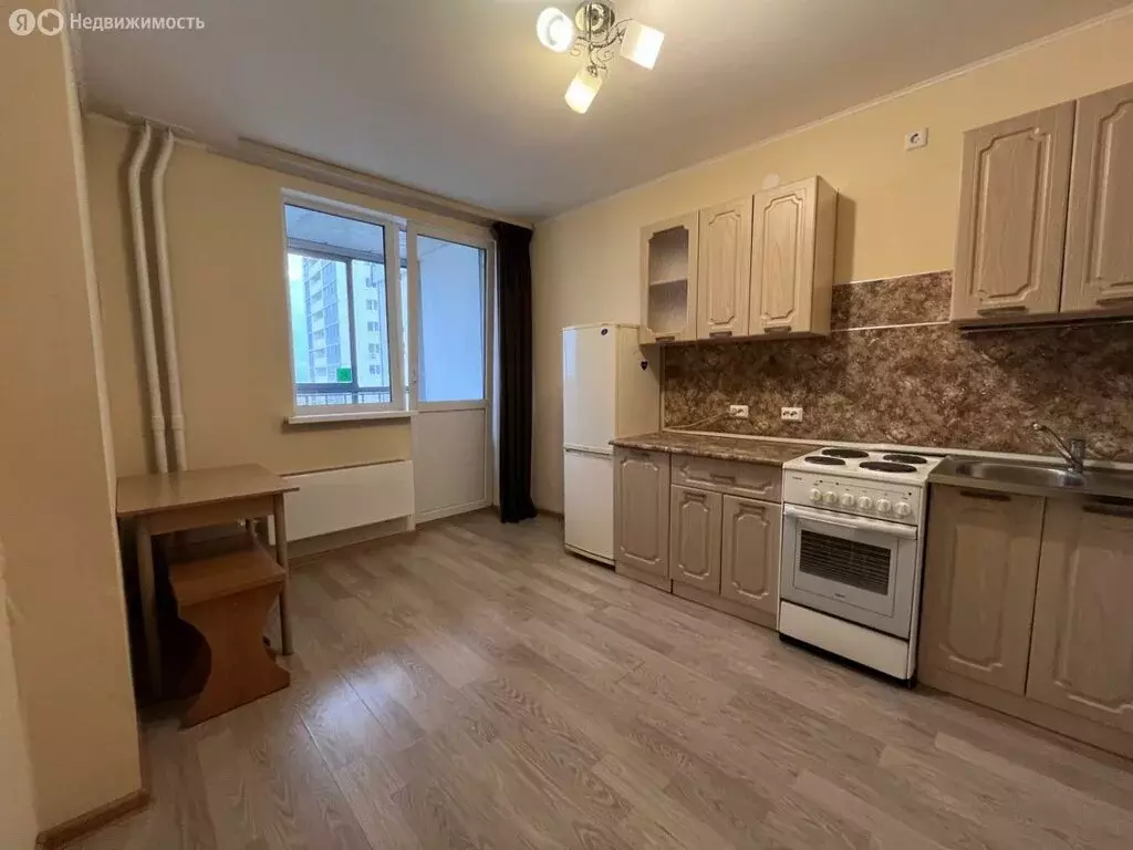 1-комнатная квартира: Екатеринбург, Рощинская улица, 21к1 (41 м) - Фото 1