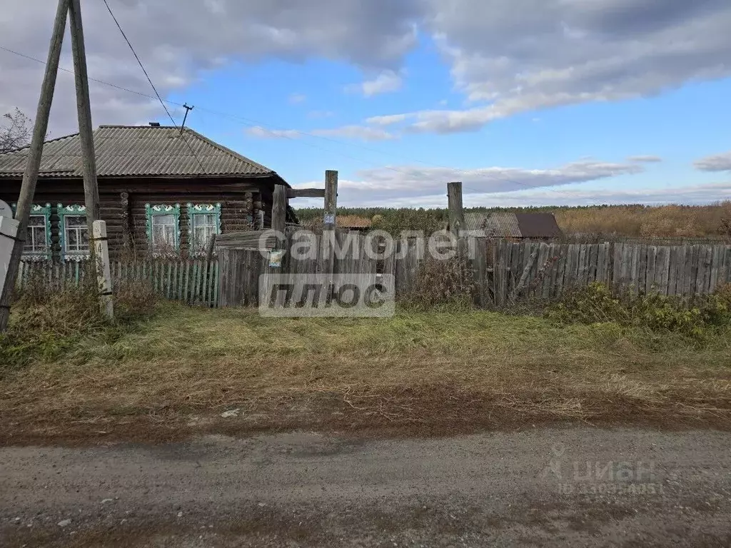 Дом в Курганская область, Белозерский муниципальный округ, с. ... - Фото 1